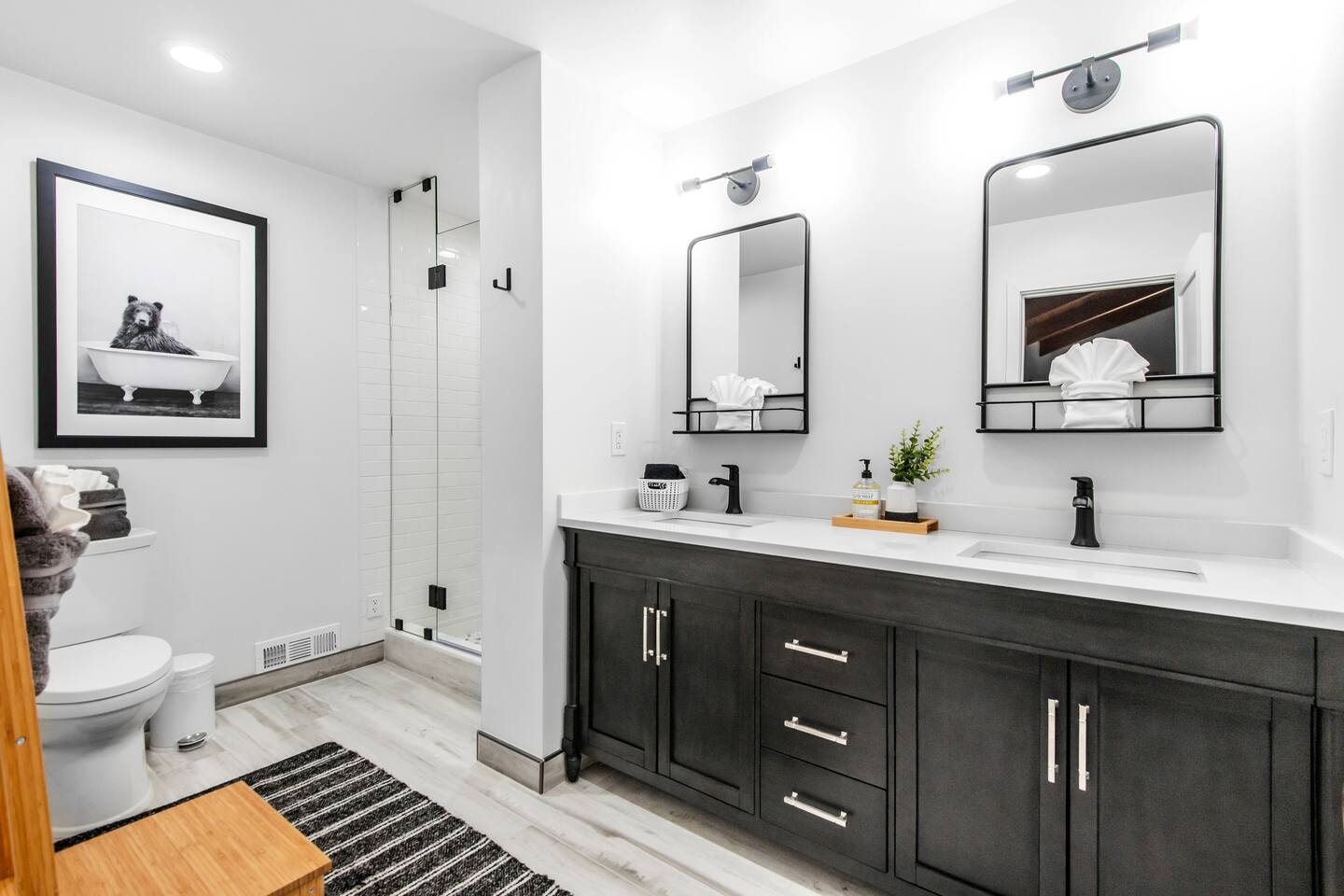 Master Suite — ensuite bathroom with dual vanity and mirrors
